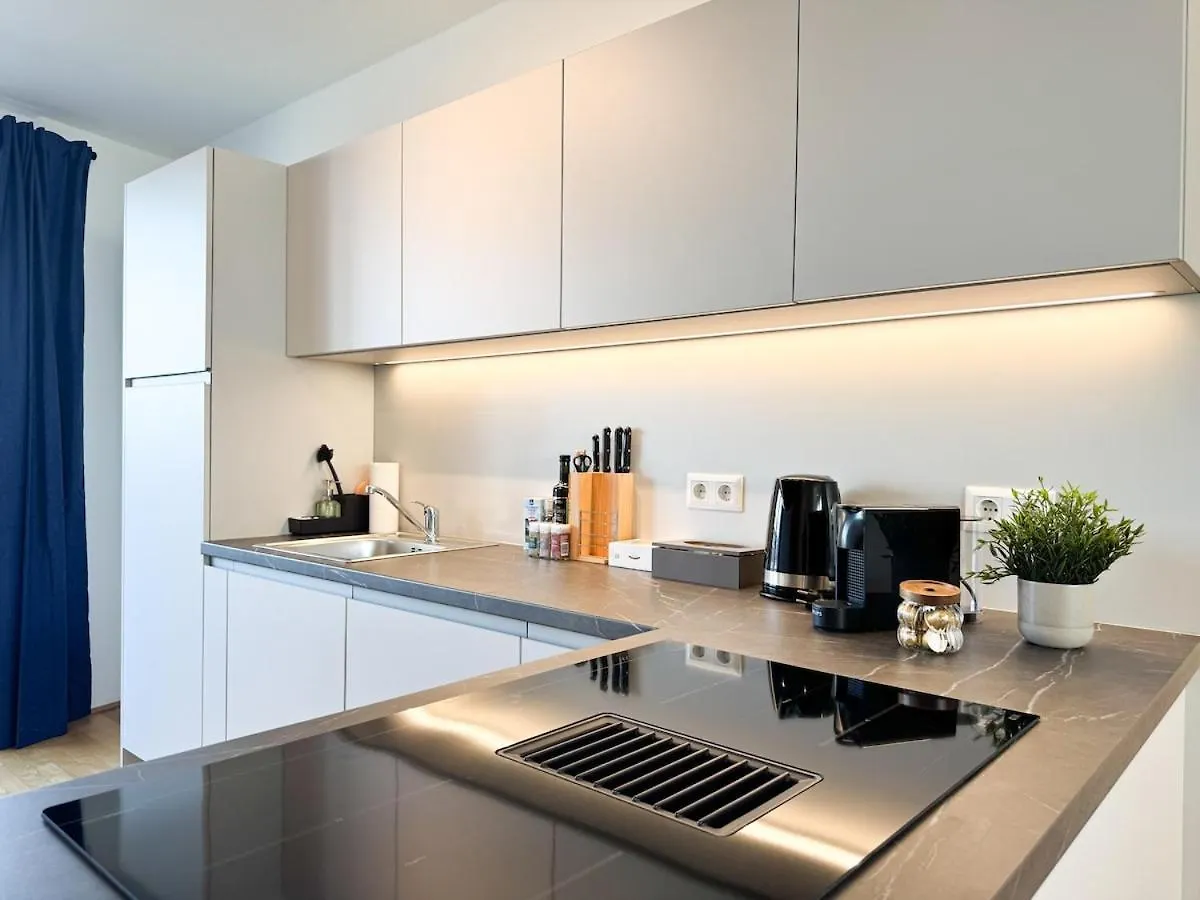 Modern & Spacious 2Br Apartment With Balcony Vienne
