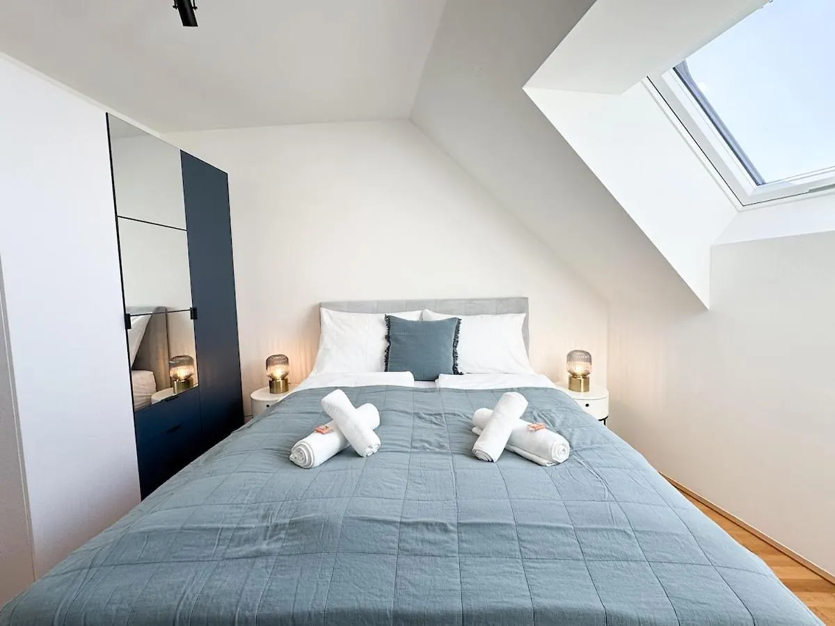Modern & Spacious 2Br Apartment With Balcony Vienne