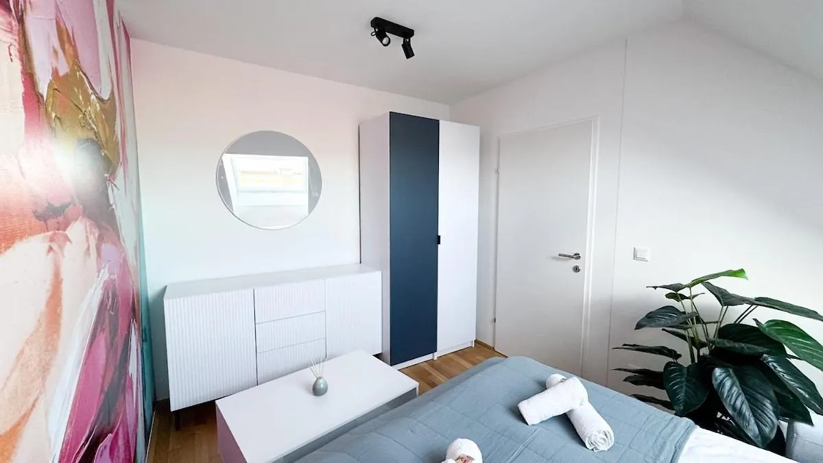Modern & Spacious 2Br Apartment With Balcony Wien
