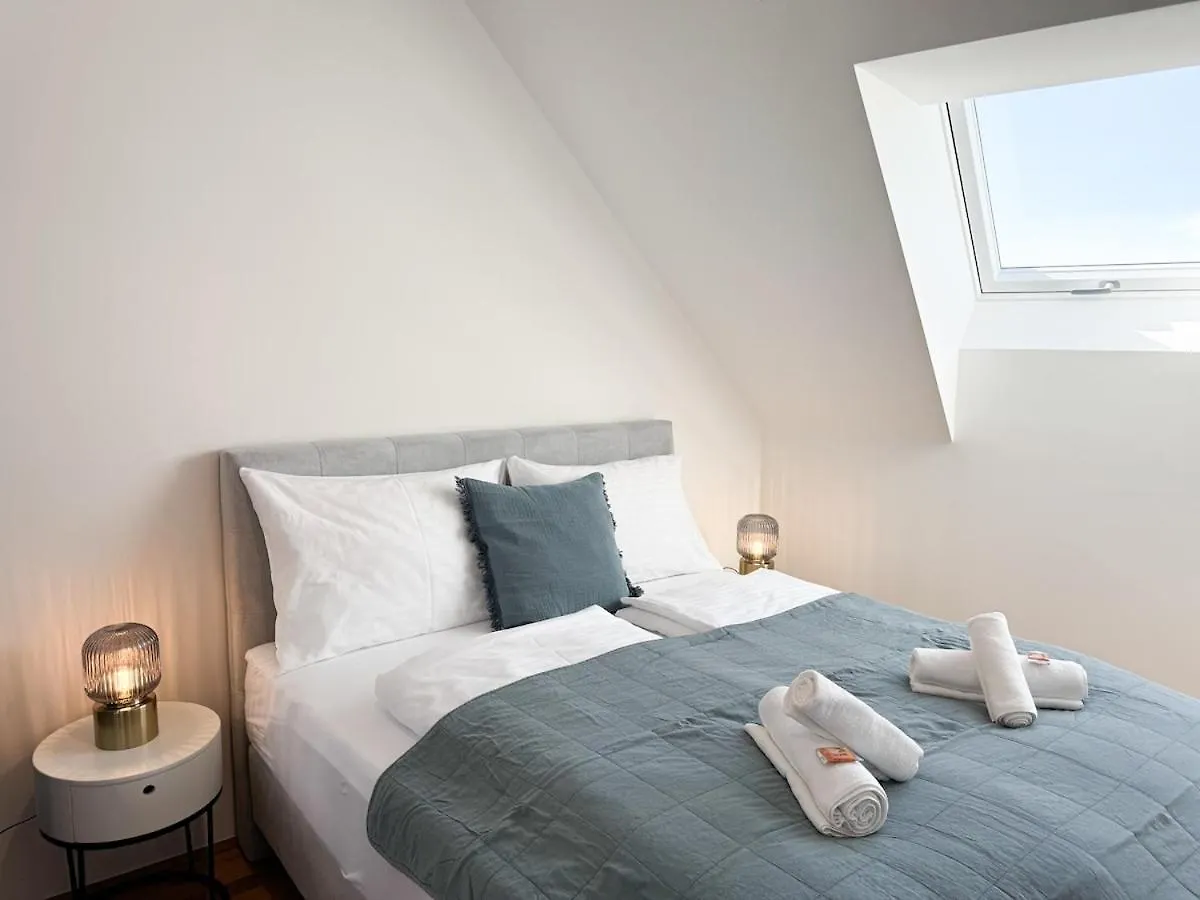 Modern & Spacious 2Br Apartment With Balcony Wien