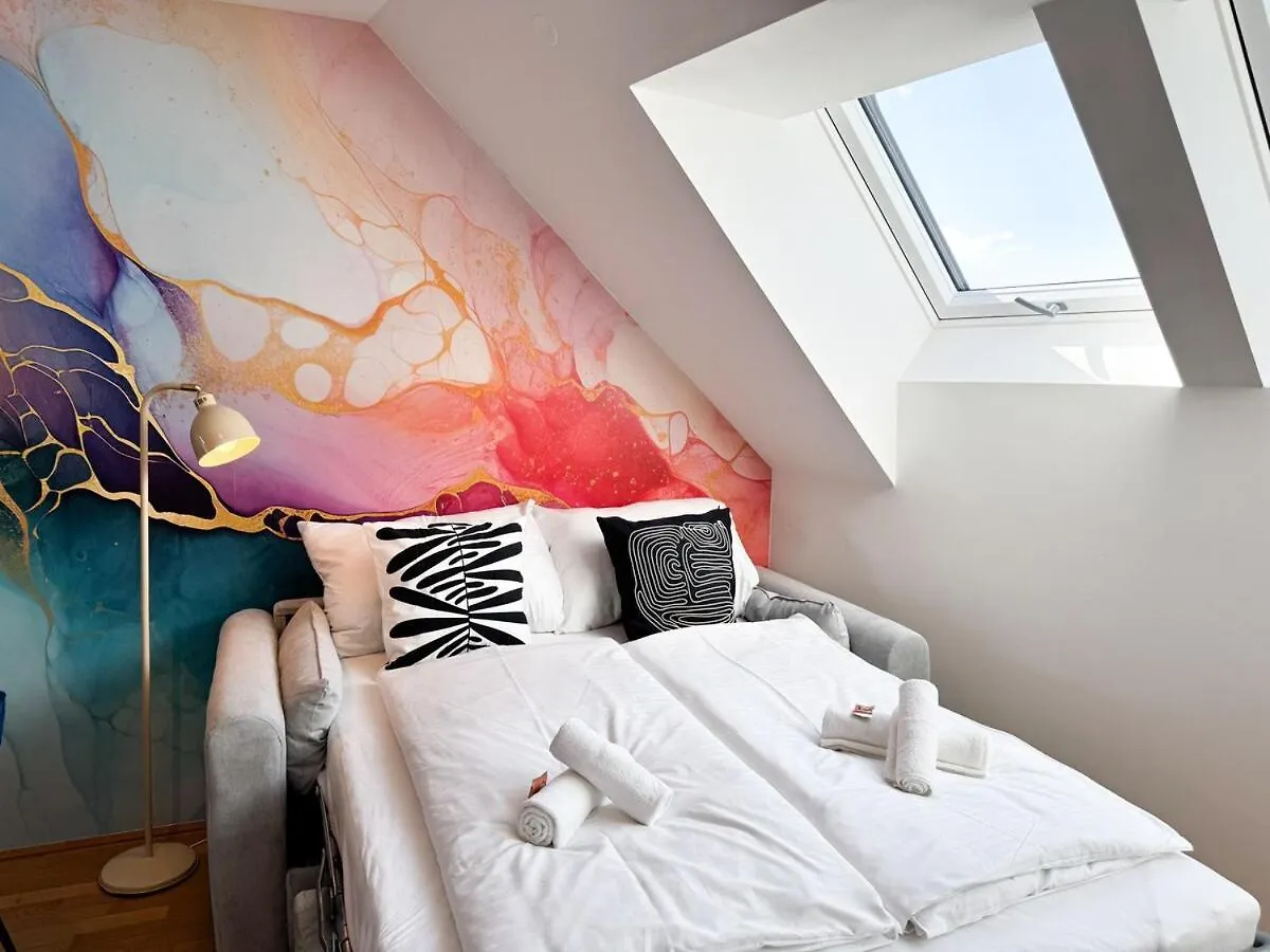 Modern & Spacious 2Br Apartment With Balcony Wien 0*,